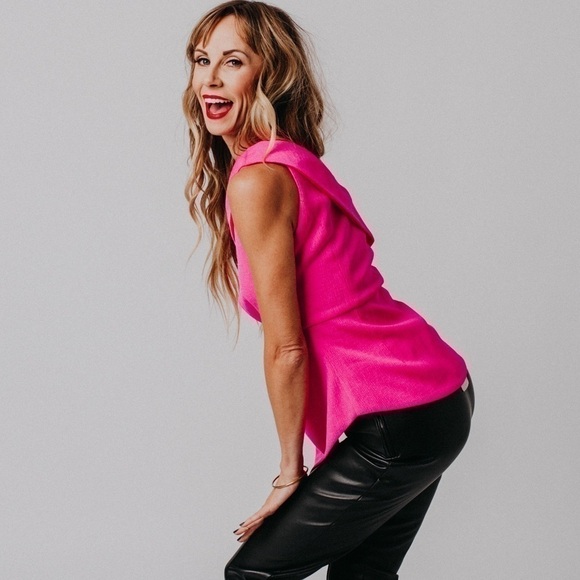 My Kim vibrant pink one shoulder super cool top, NEW - Picture 2 of 10